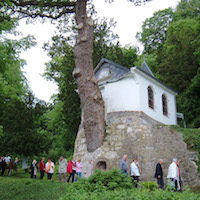 Pèlerinage de la chapelle perchée du Bas-Caumont