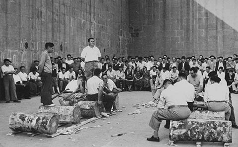 Zumarraga, 1960. Lazako Txiki et d'autres bertsolaris.