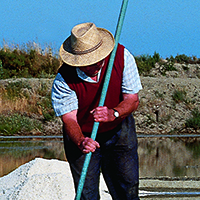 Paludiers et savoir-faire paludiers en presqu'île de Guérande